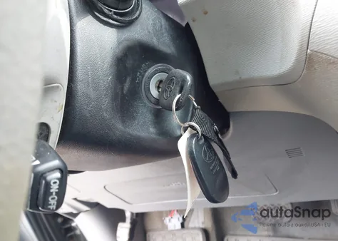 2014 Toyota Sienna Le V6 8 Passenger z USA, uszkodzony, nr VIN 5TDKK3DC6ES433948